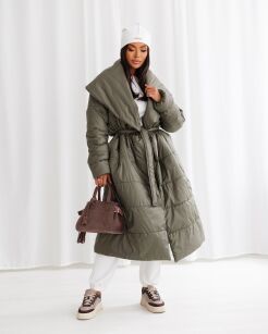 BY O LA LA! PIKOWANY PŁASZCZ KOŁDRA MATCHA (KHAKI)