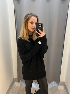 BY O LA LA.. ! LUŹNY SWETER BUKLA CZARNY
