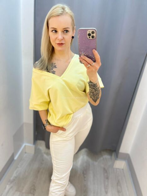 BY O LA LA...! BLUZKA BASIC V-NECK ŻÓŁTA