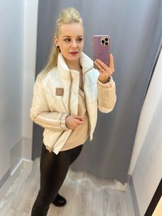 BY O LA LA! KRÓTKA KURTKA Z LAMPASAMI ECRU/BEŻ