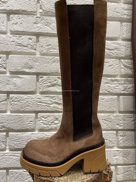BY O LA LA...! BUTY KOZAKI Z GUMKAMI CZEKOLADA