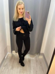 BY O LA LA ! PRĄŻKOWANE LEGGINSY LOGO CZARNE