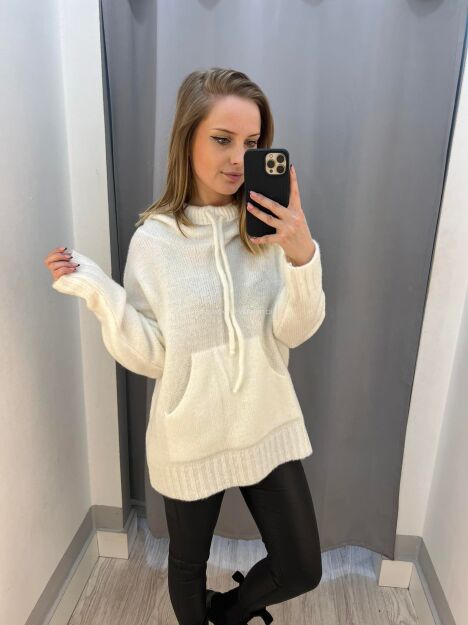 SPLOTY LUŹNY SWETER Z KIESZENIĄ ECRU