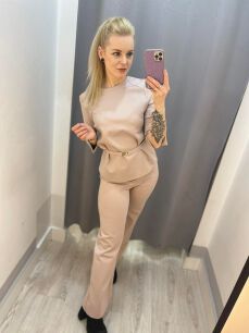 BY O LA LA...! DZIANINOWY KOMPLET Z PASKIEM BEŻ