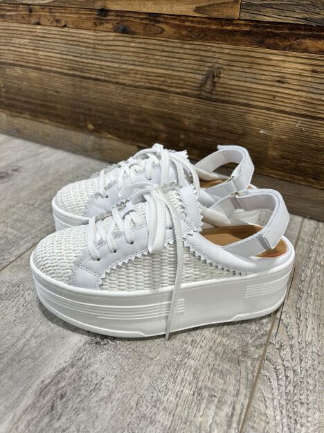 BY O LA LA...! SNEAKERSY/SANDAŁY NA GRUBEJ PODESZWIE RAFIA BIAŁE/ŚMIETANA