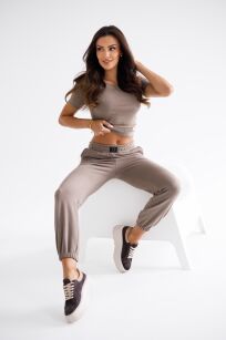 BY O LA LA! DRESOWE SPODNIE Z NASZYWKĄ "B" STONE (TAUPE)