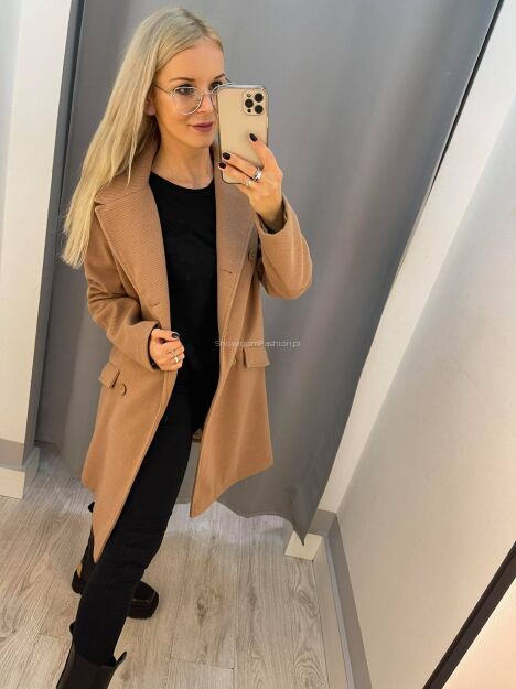 BY O LA LA...! DŁUGI PŁASZCZ W JODEŁKĘ KARMEL