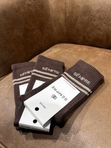 SEMPRE SKARPETY Z LOGO CZEKOLADA/BEŻ