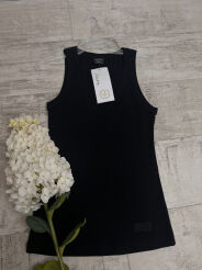 BY O LA LA...! PRĄŻKOWANA BLUZKA BOKSERKA V-NECK CZARNA
