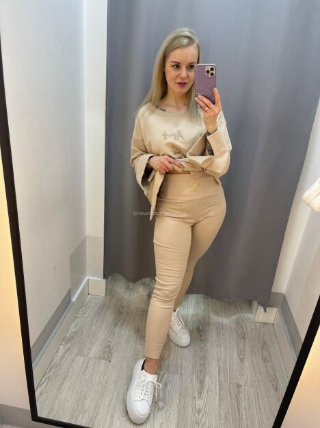 BY O LA LA ! PRĄŻKOWANE LEGGINSY LOGO BEŻ