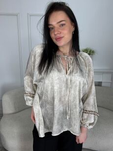 BY O LA LA! OVERSIZOWA BLUZKA BOHO KORALIKI JASNY BEŻ