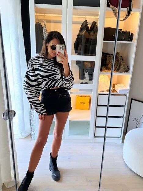 LA MILLA KRÓTKA BLUZA PUDEŁKOWA ZEBRA BIEL/CZERŃ