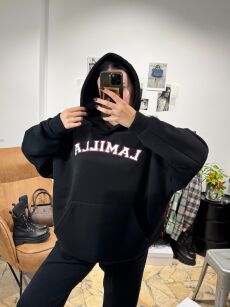 LA MILLA OVERSIZOWA BLUZA KANGURKA Z LOGO CZARNA