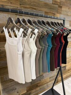 BY O LA LA...! PRĄŻKOWANA BLUZKA TOP PODWÓJNY PRZÓD PERTOL (TURKUS)