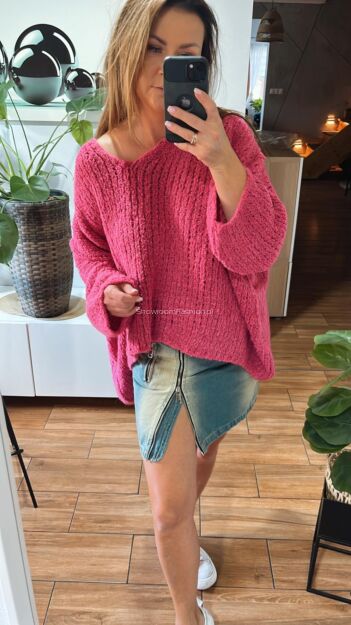 BY O LA LA...! OVERSIZOWY SWETER V-NECK JEŻYNA
