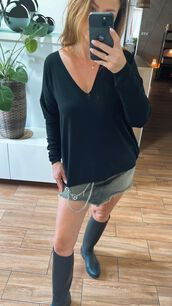 BY O LA LA...! CIENKI OVERSIZOWY SWETER V-NECK CZARNY