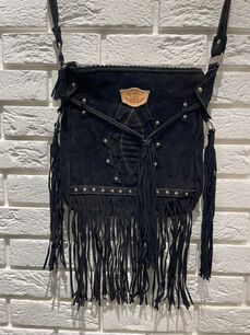 BY O LA LA...!  TOREBKA LISTONOSZKA BOHO CZARNA