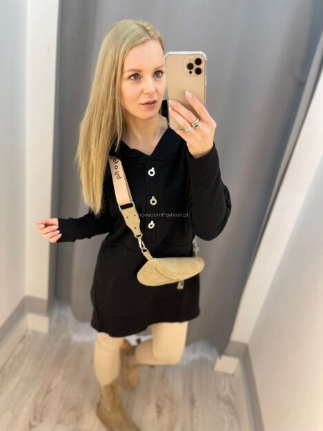 BY O LA LA!  DRESOWA DŁUGA BLUZA Z NAPAMI CZARNA