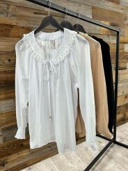 BY O LA LA! BLUZKA BOHO Z BAWEŁNIANĄ KORONKĄ CZARNA